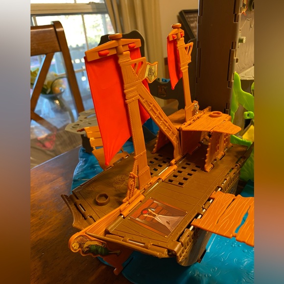 Mattel Matchbox pop-up adventure‎ pirate ship playset - Picture 3 of 15